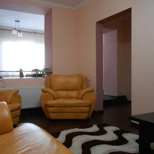 2-х комнатная квартира с евроремонтом,  мебелью и техникой на 40 лет