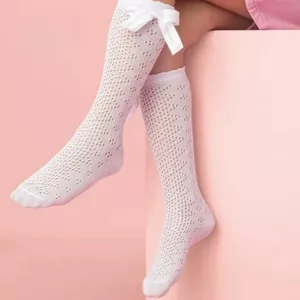 Îmbrăcăminte de calitate pentru copii: dresuri,  șosete,  pijamale 