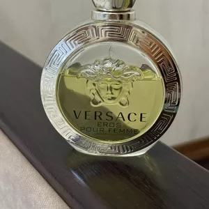 Оригинальные не новые духи...