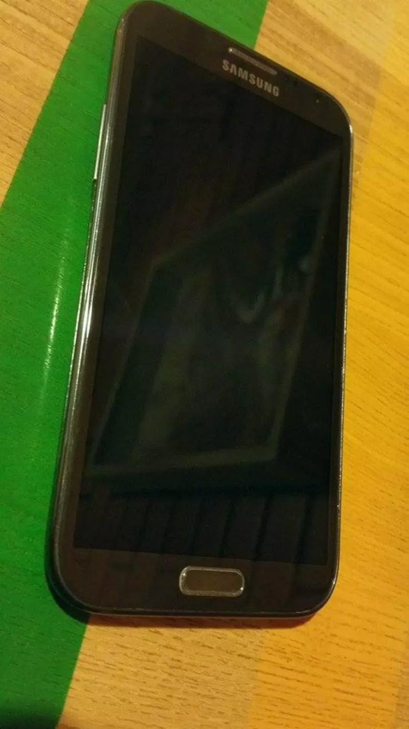 Продам Galaxy Note 2,  с зарядкой,  чехлом,  наушниками и SD 16GB за 230 евро 3