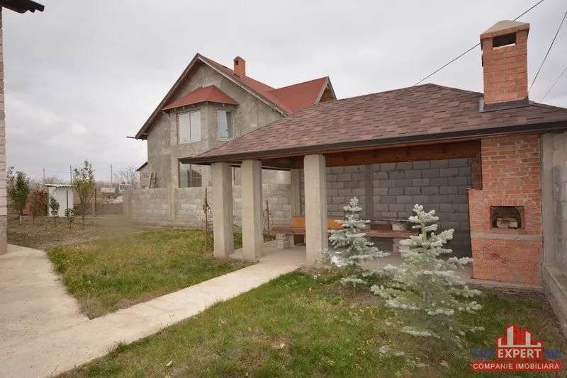 Casa la Truseni cu proiect individual foarte reusit! 41 000 € 2