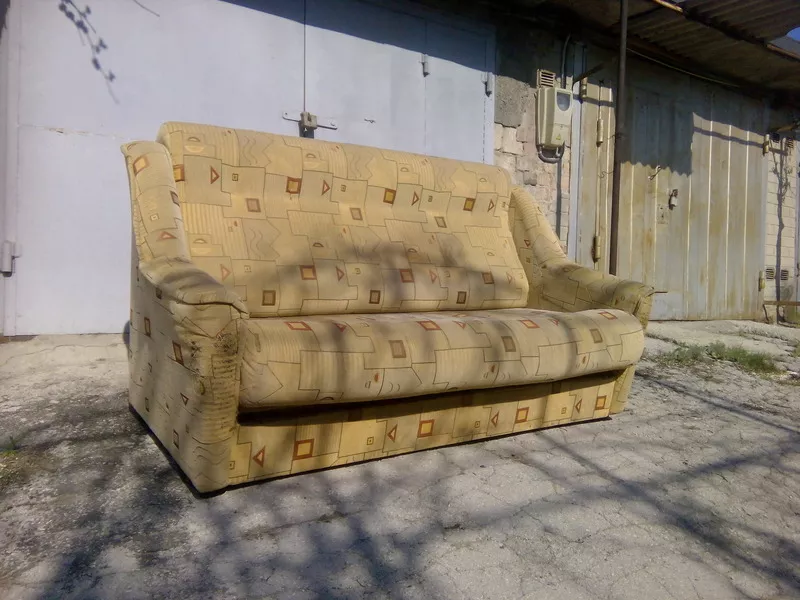 Разборный раскладной диван в хорошем состоянии недорого 4