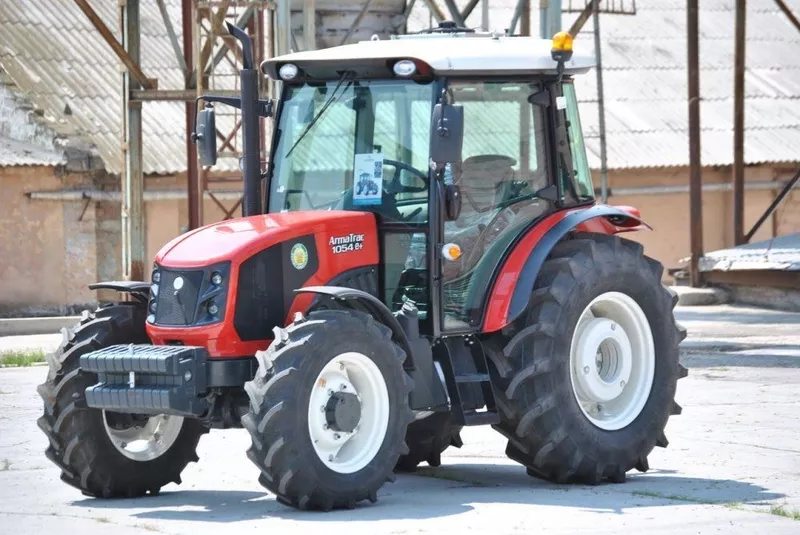 Vanzare ArmaTrac 1054 LUX(105 C.P.) Tractor. 7