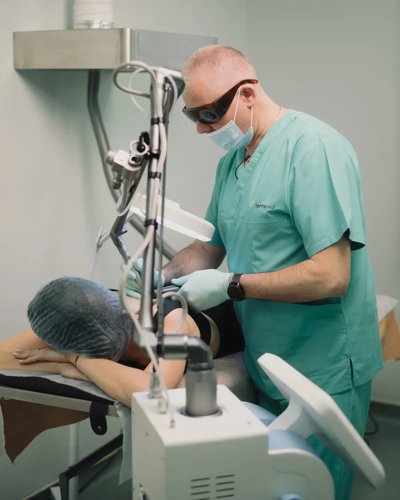 Лазерное удаление новообразований: родинок,  (невусов) бородавок папилл 2