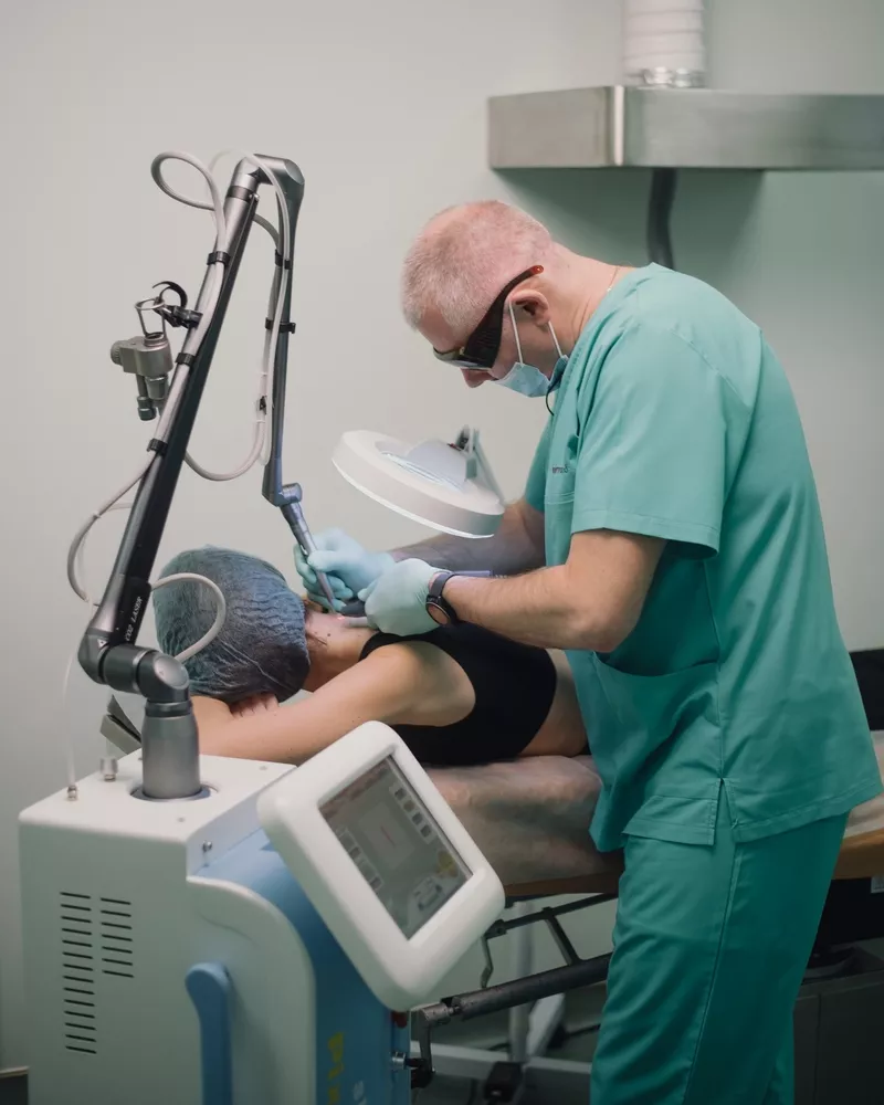 Лазерное удаление новообразований: родинок,  (невусов) бородавок папилл 3