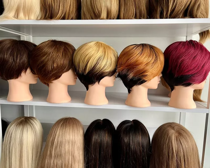 Короткие парики из натуральных волос  3
