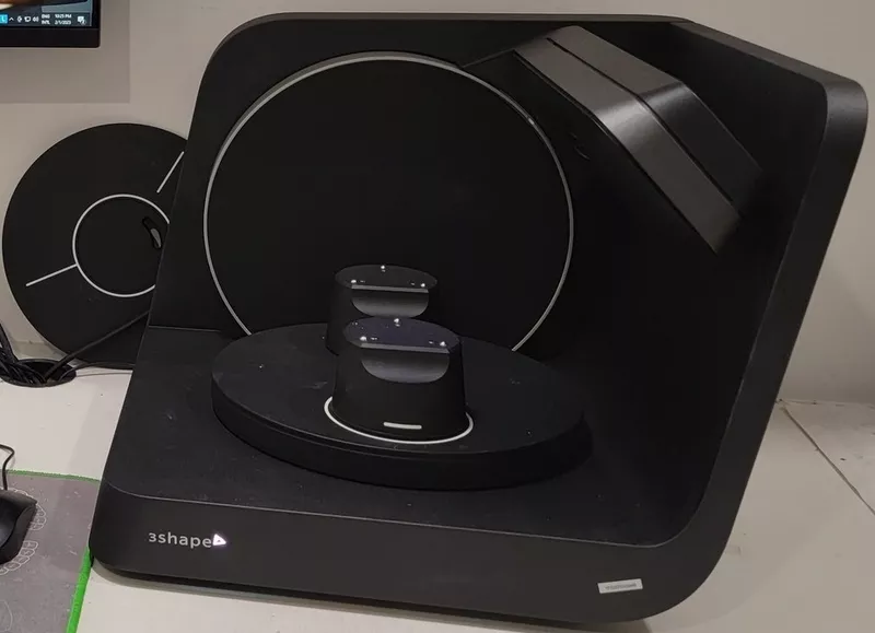 3shape F8 Dental Lab Scanner 2