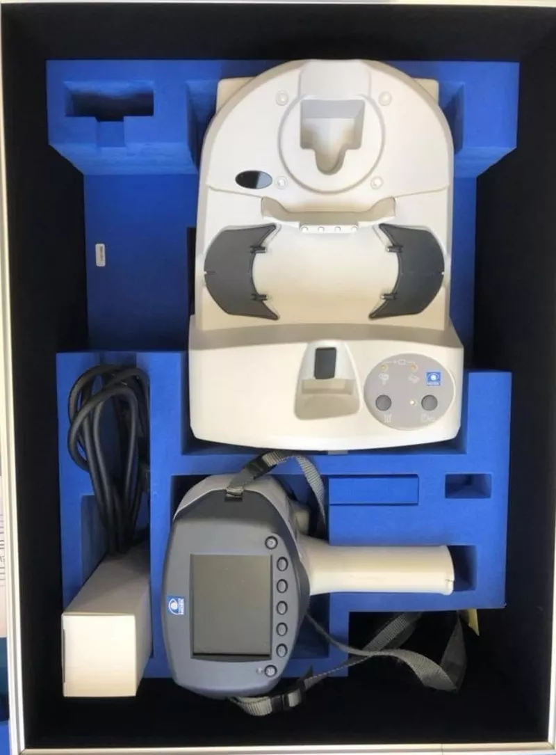 Nidek HandyRef-K Handheld Ref/Keratometer